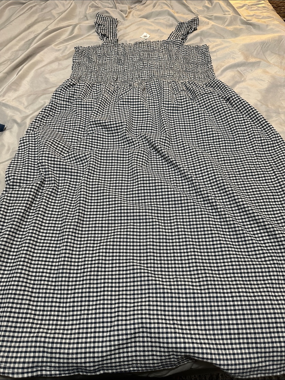 Old Navy Black and White Gingham Smocked Maxi Skirt Dress